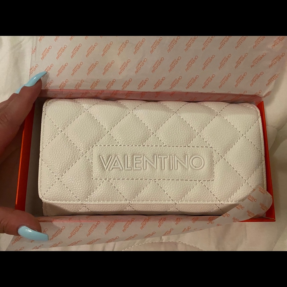 Valentino wallet